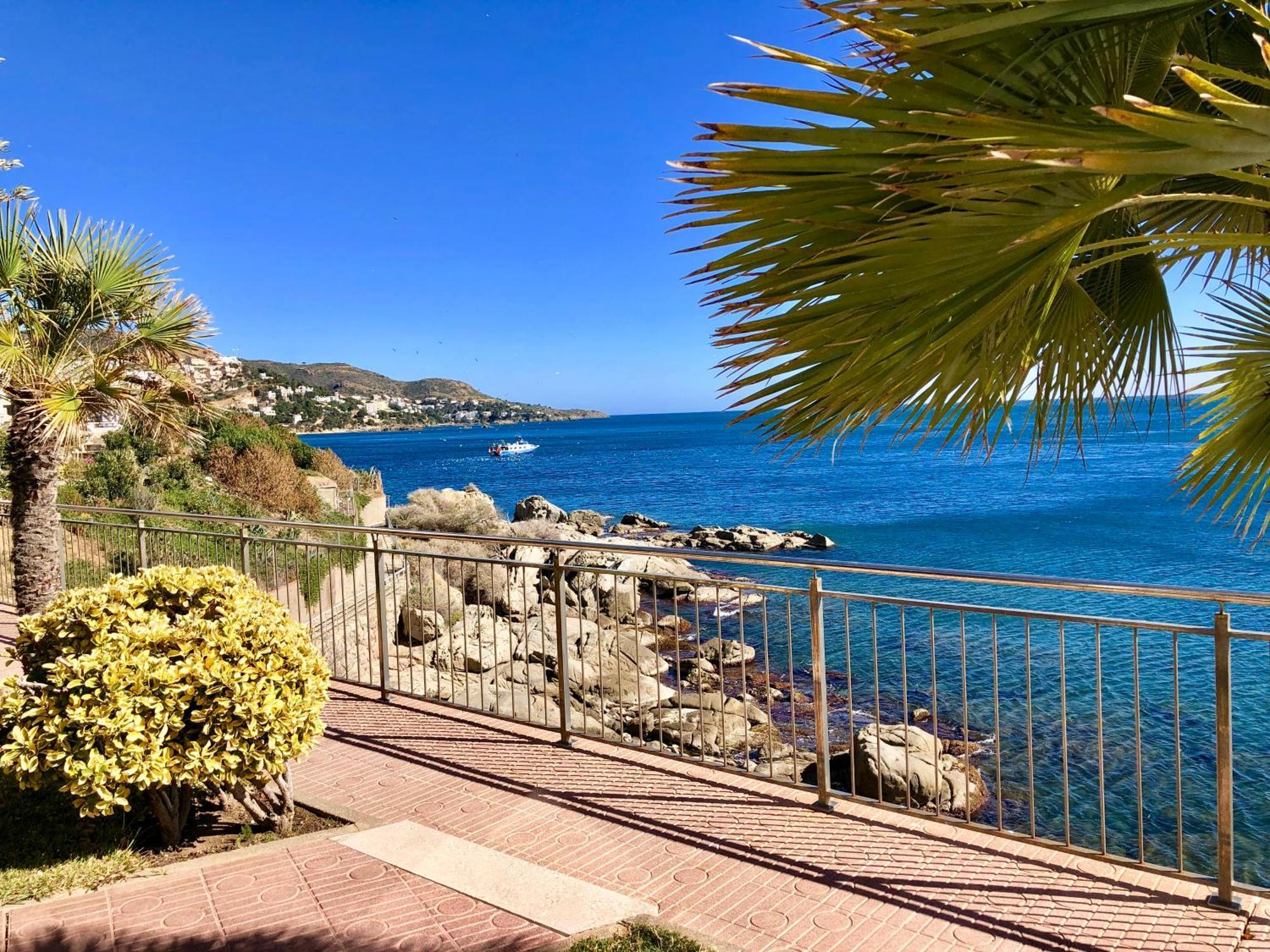 Magnifique Appartement En Front De Mer, Caneylles 罗萨斯 外观 照片