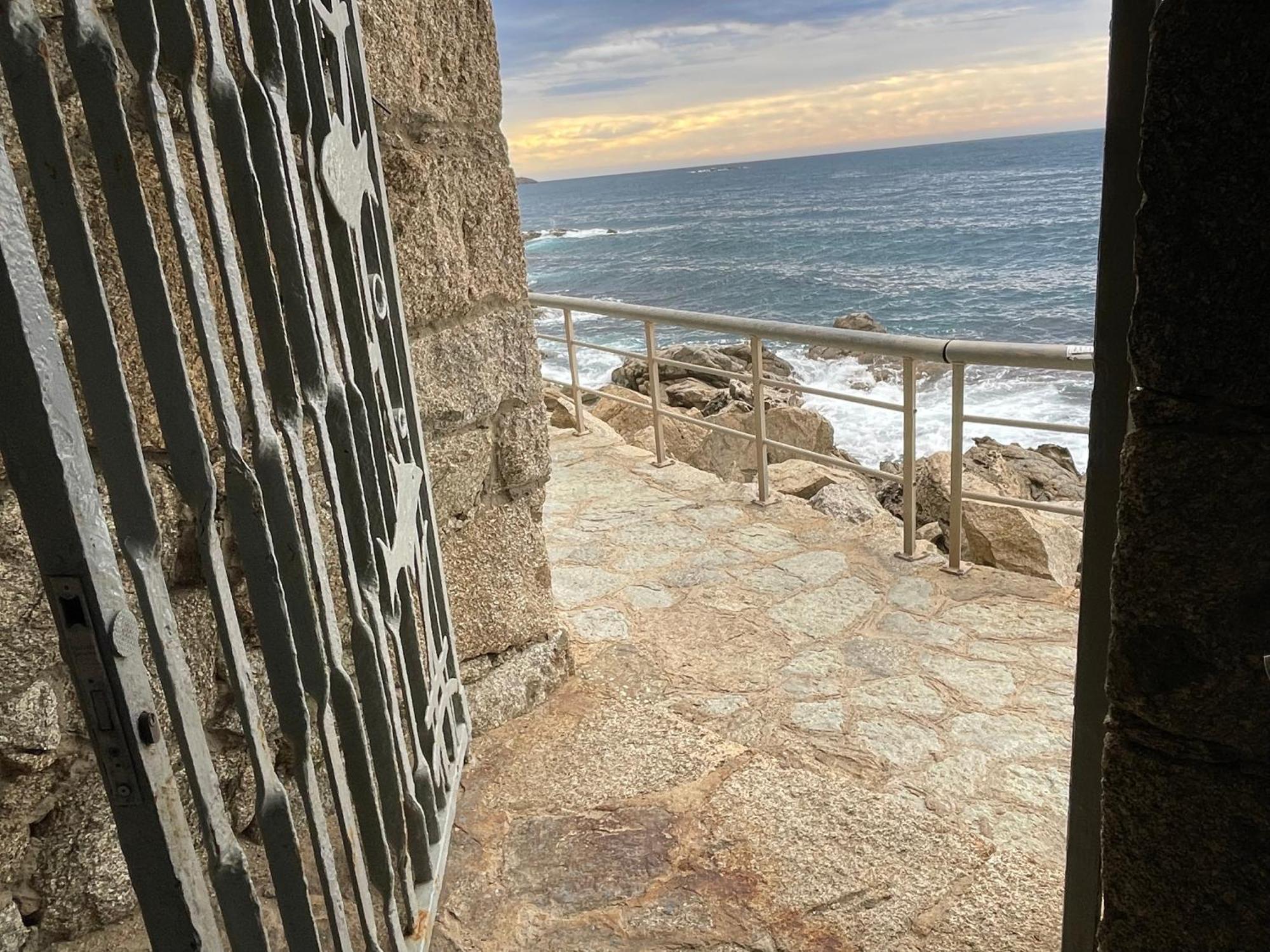 Magnifique Appartement En Front De Mer, Caneylles 罗萨斯 外观 照片